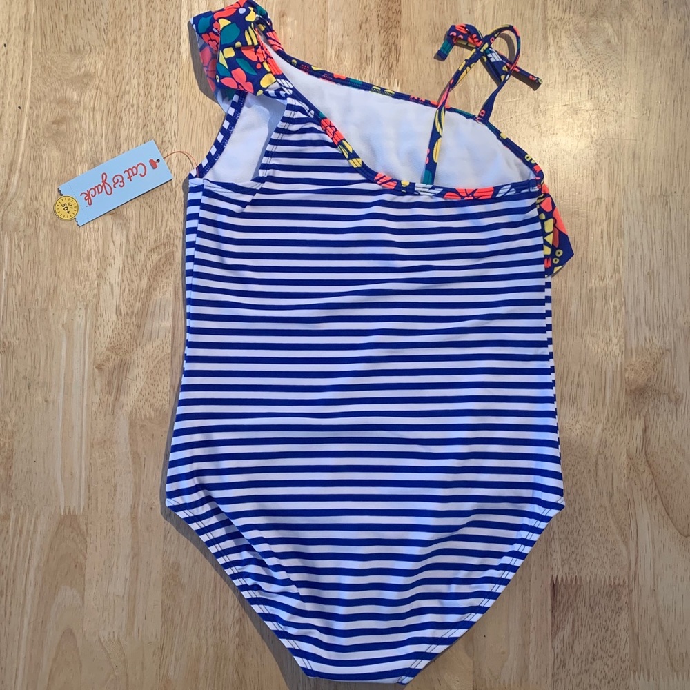 Cat & Jack Girls One piece bathing suit swimwear